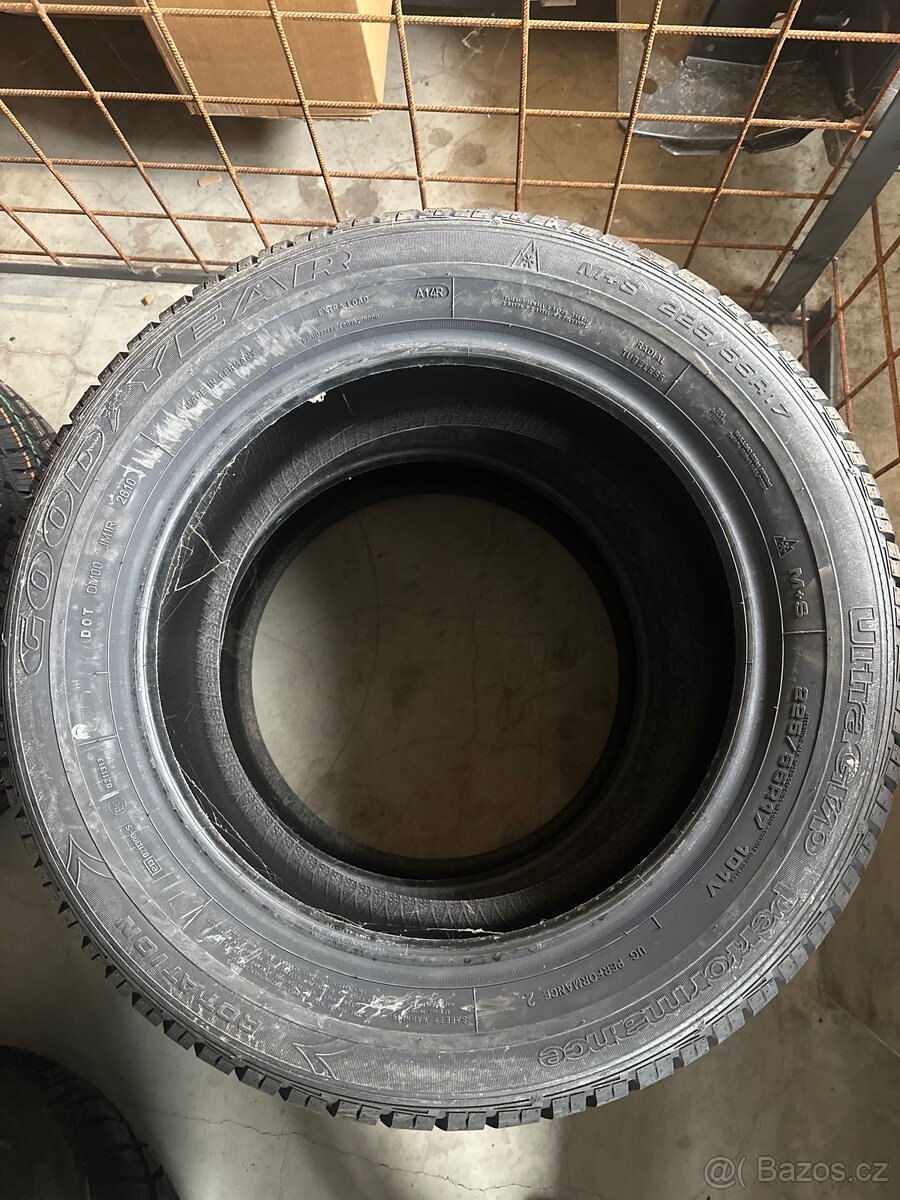 Goodyear Ultra Grip 225/55 R17 101V- cena 2 kusy - 2