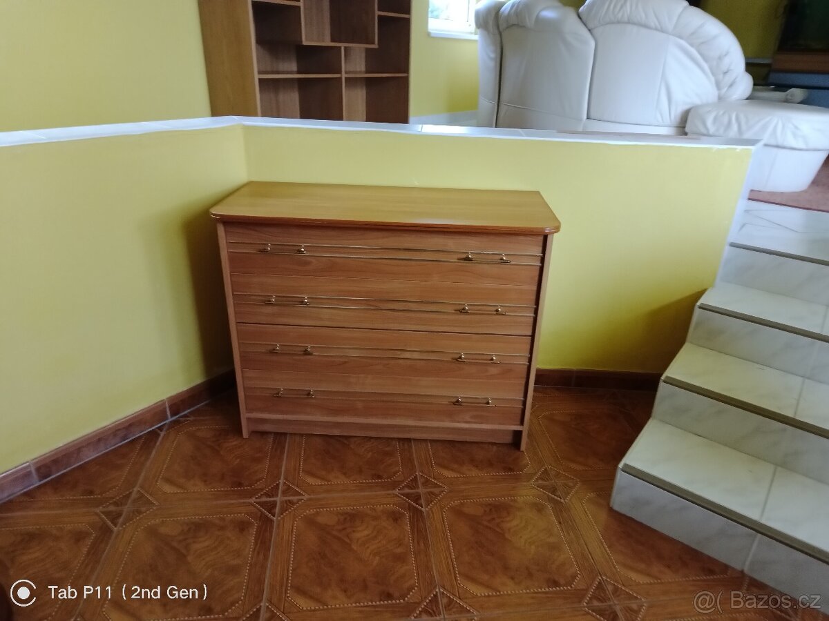 Prodám šatní skříň - ložnici - 2