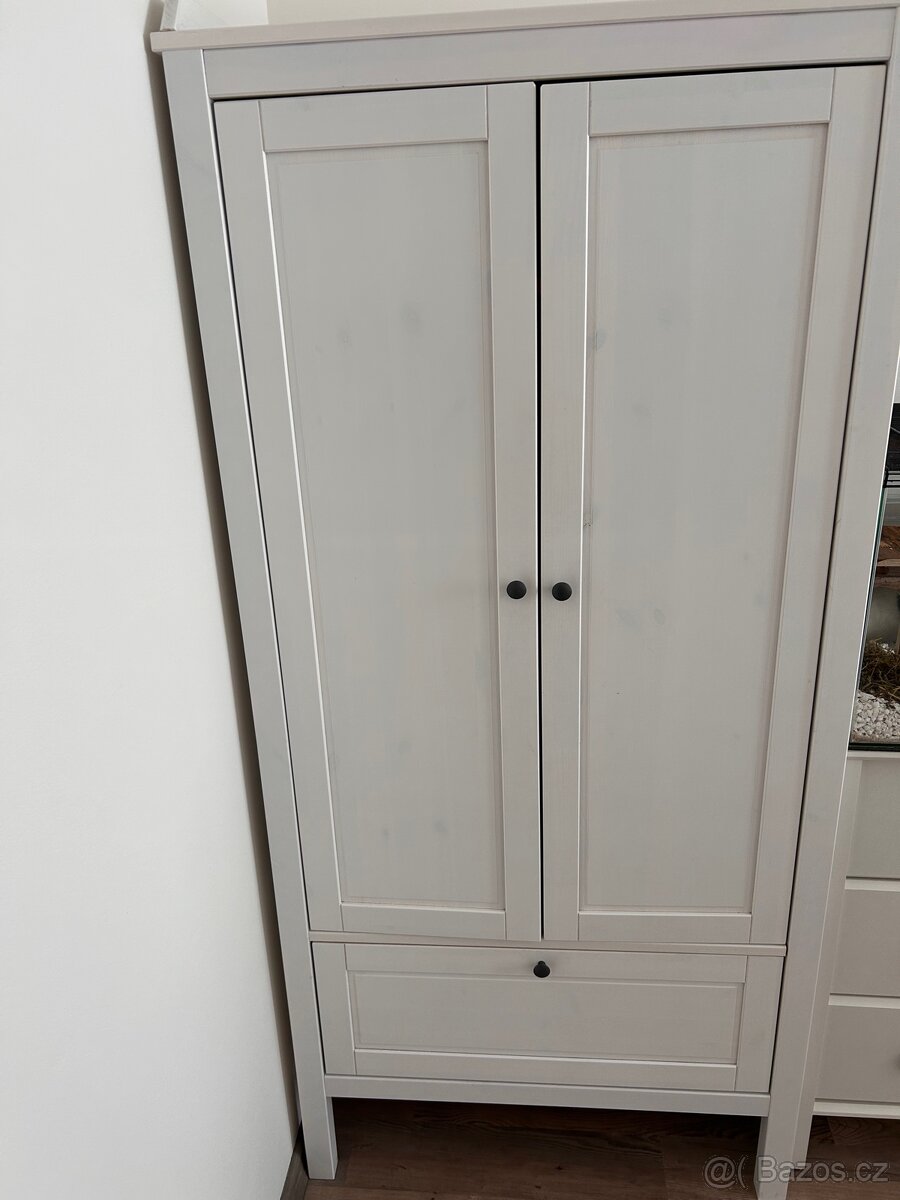 Dětská šatní skříň - 2