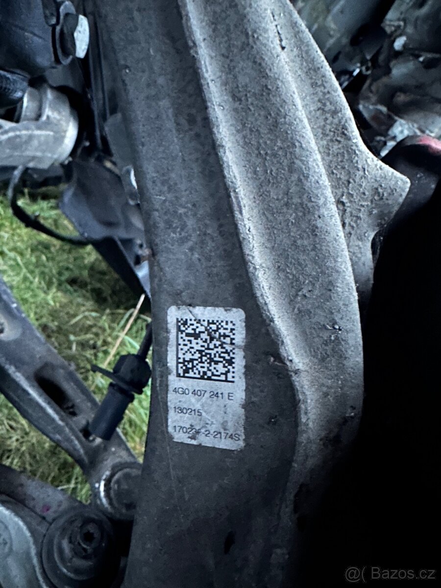 Levá přední těhlice - Audi A6 C7 - 2