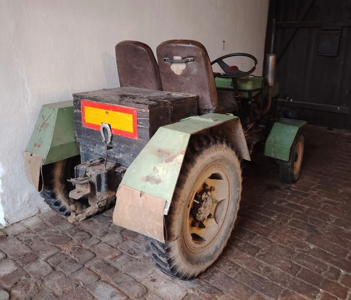 Malotraktor domácí výroby - 2