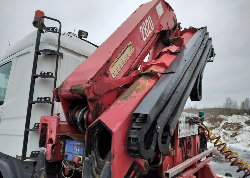 Scania P 124 s hydr. ruk HMF 2823K5 - 2