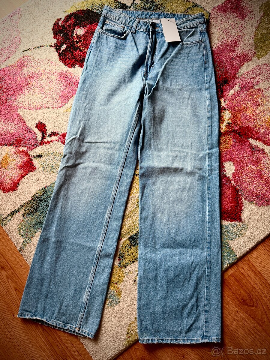 Balík dámského oblečení - 2