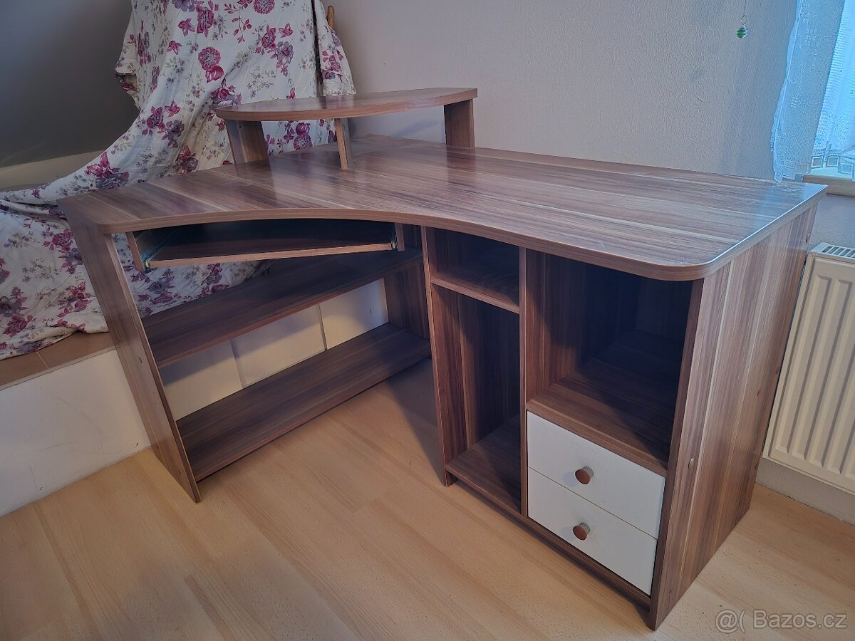 Kancelářský stůl - 2