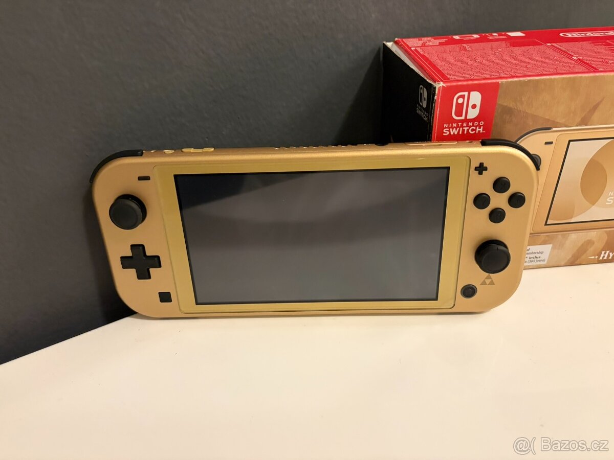 Nintendo Switch Lite Hyrule Edition v záruce - 2