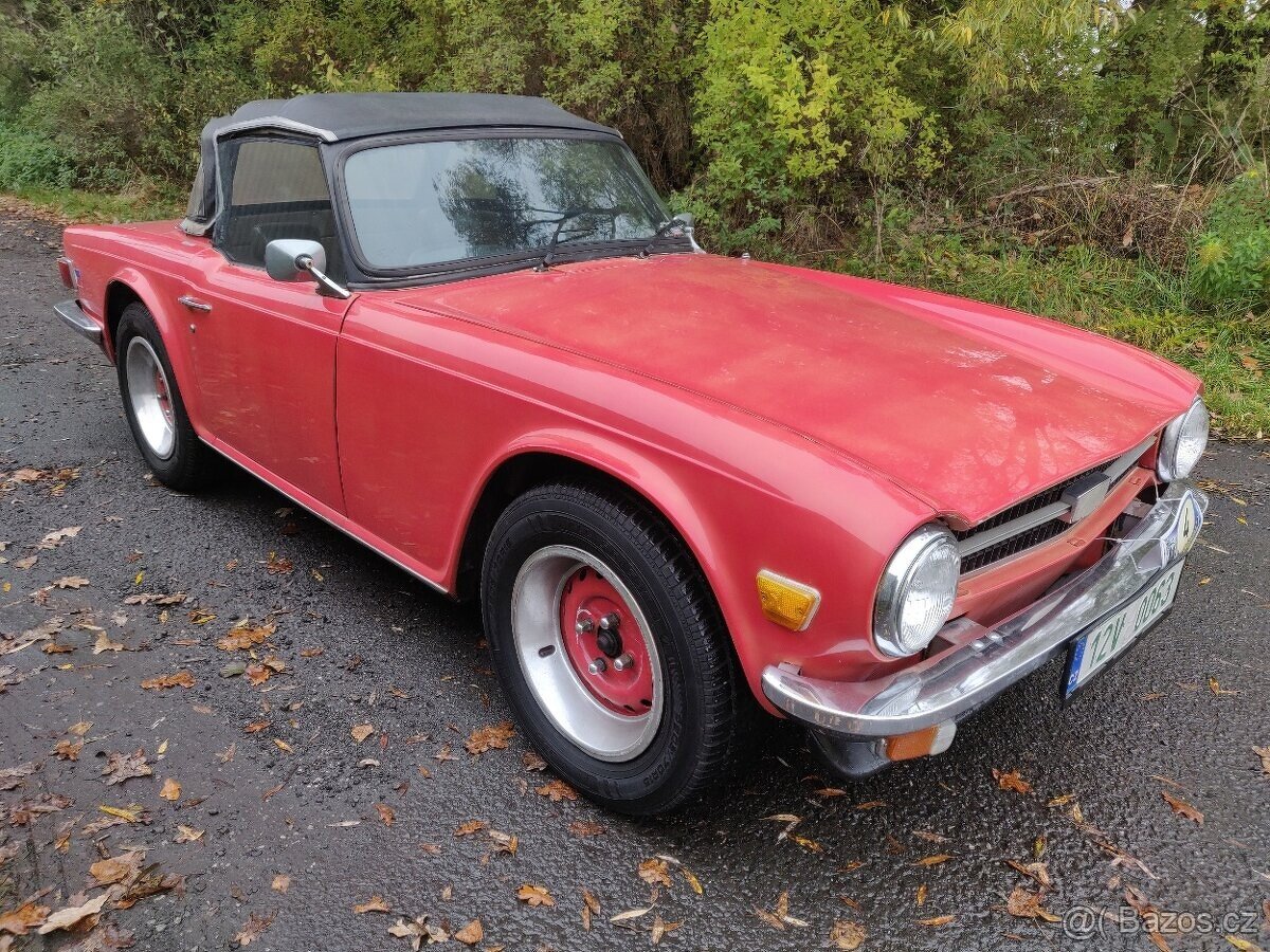 TRIUMPH TR6 1974 - 2