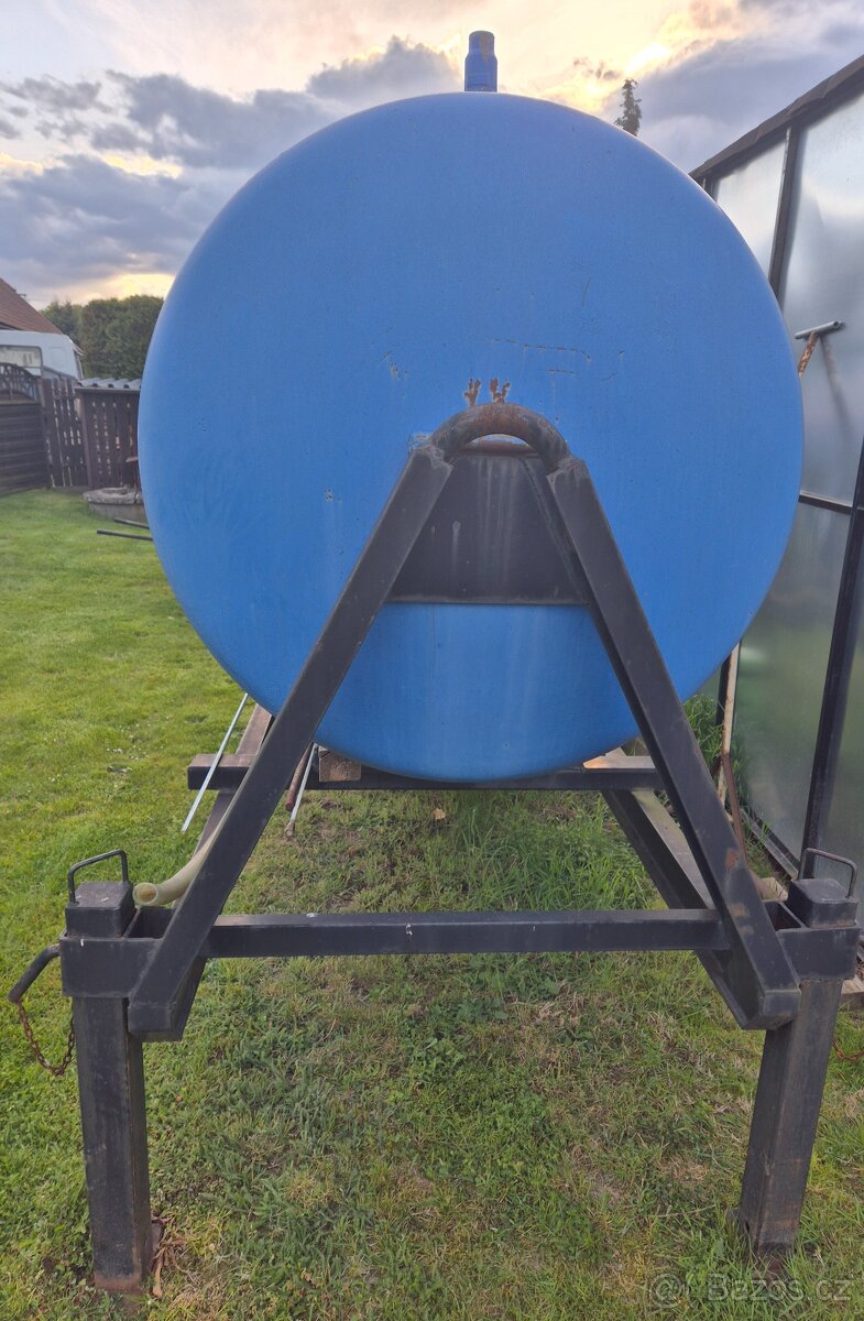 Cisterna 3000 l – kontejnerový systém - 2