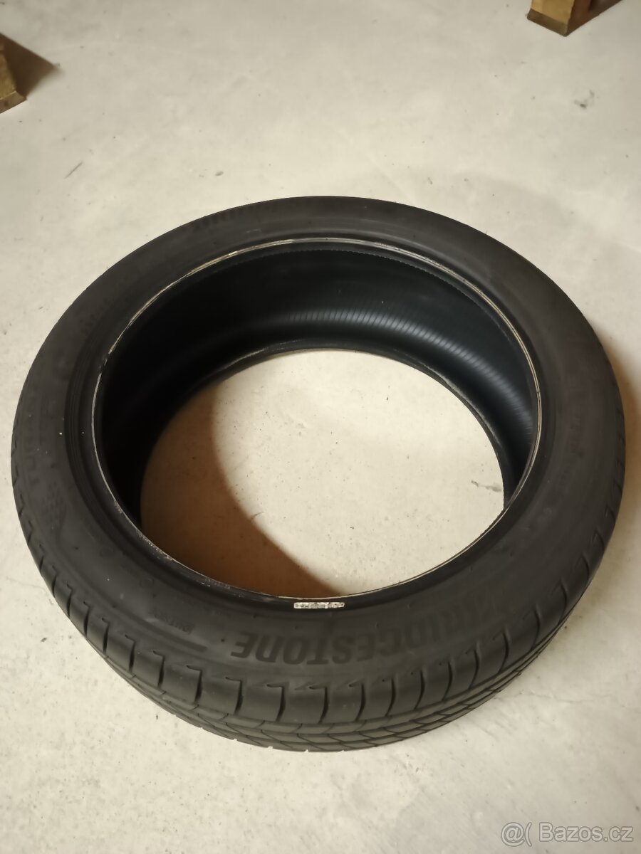 Letní pneu Bridgestone 225/45 R18 - 2