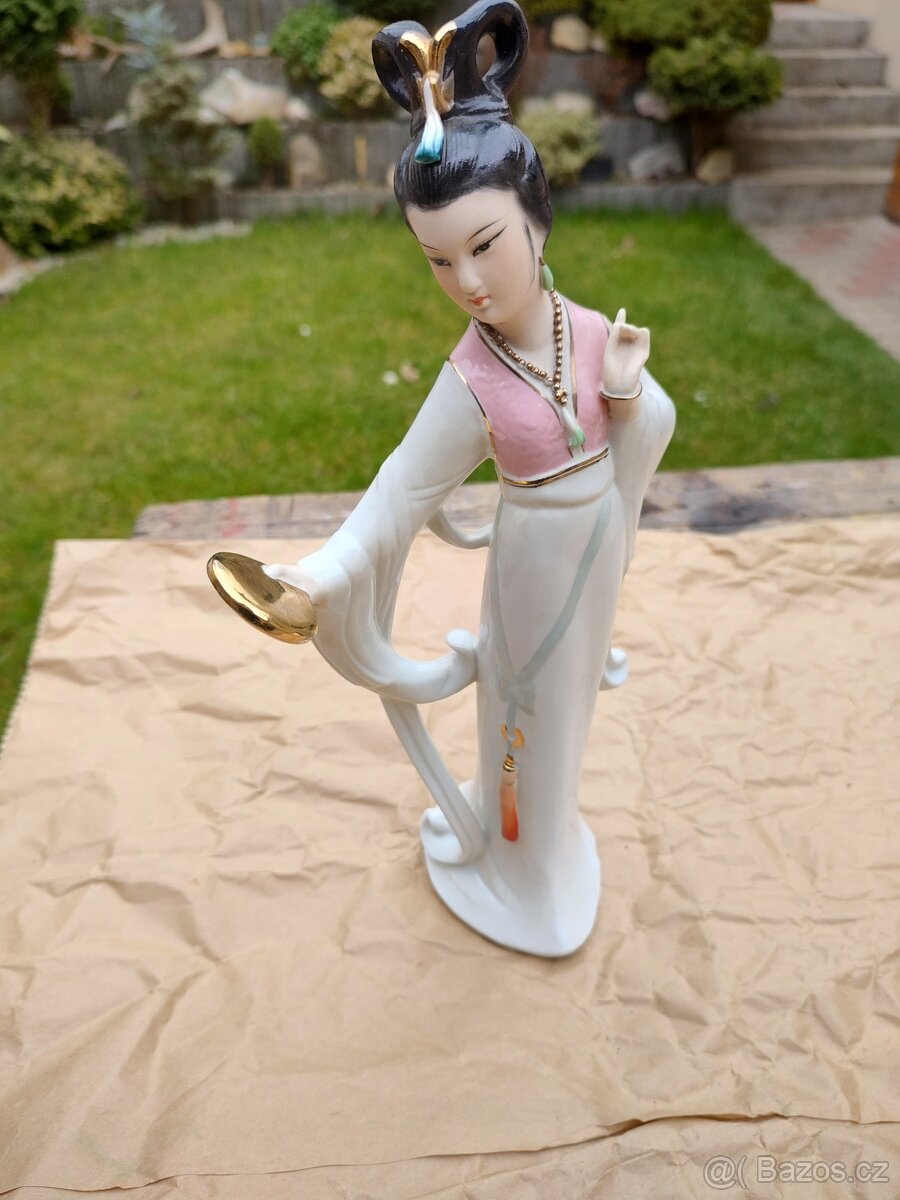 Keramická soška - 2