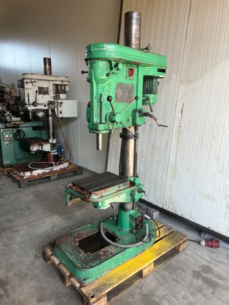 131. Sloupová vrtačka VS 32 - 2