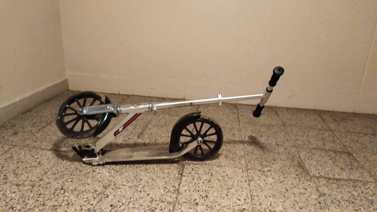 Prodám koloběžku Razor A6 - 2