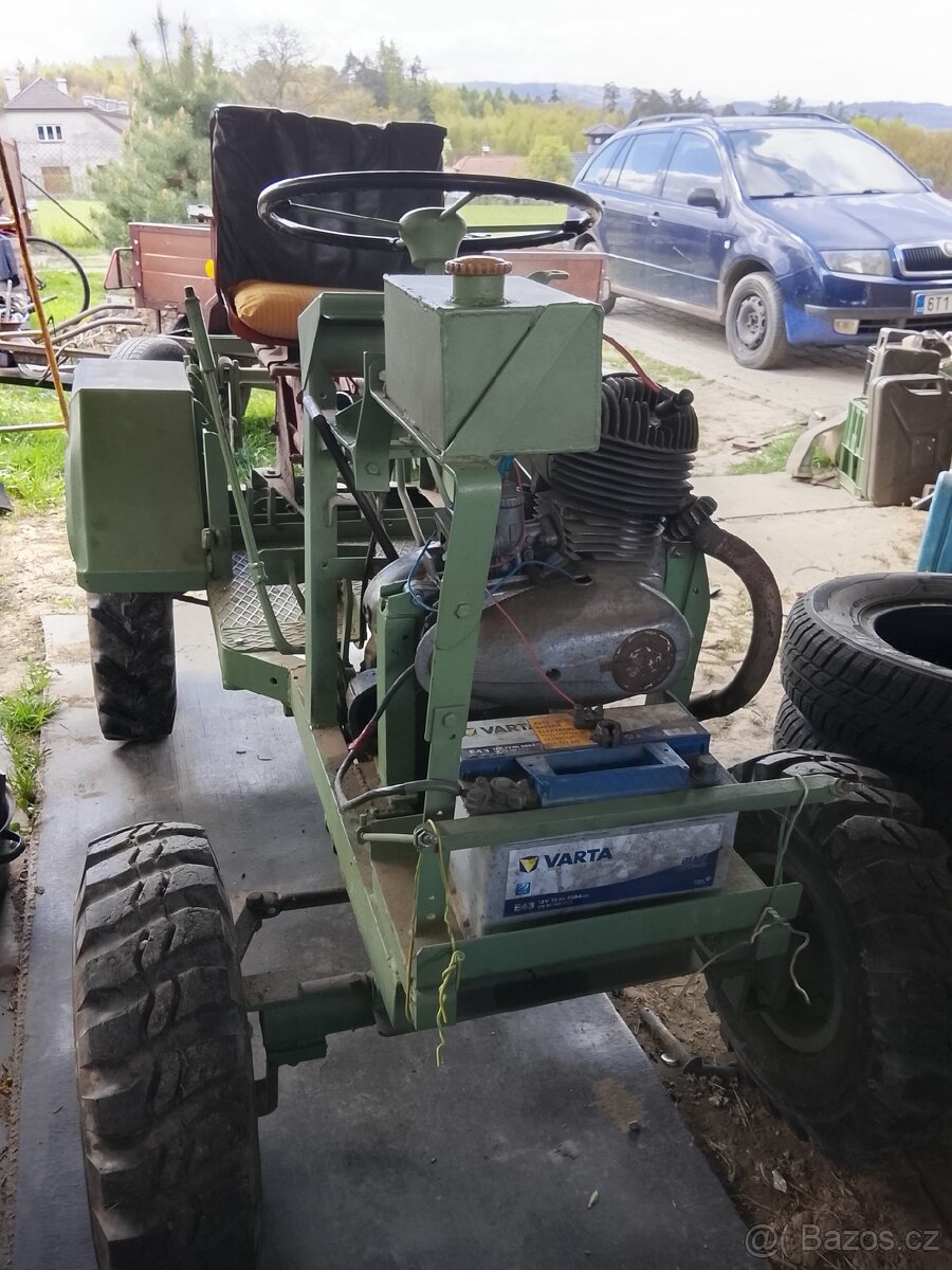 Malotraktor domácí výroby - 2