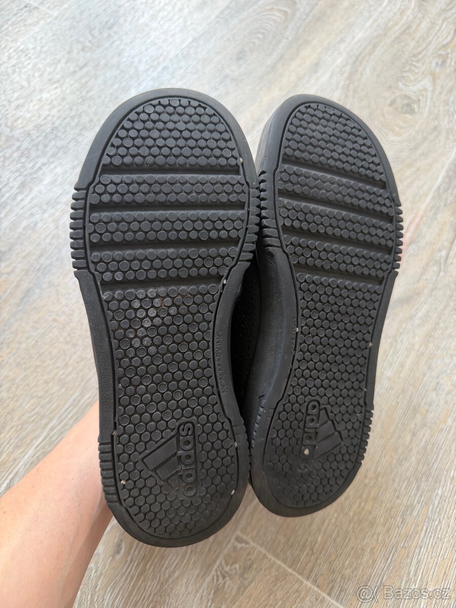 Tenisky Adidas 35,5 - 2