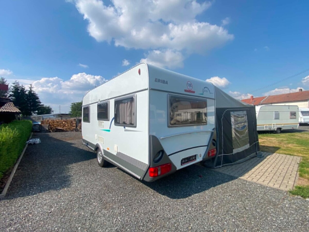 Hymer Eriba Nova 491/pevná postel - 2