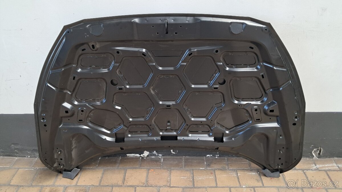Kapota motoru Focus MK4 - 2