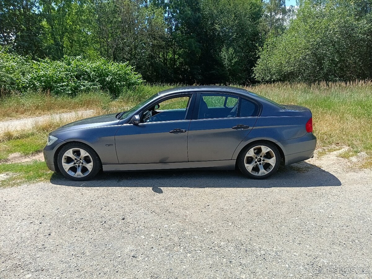 BMW 320i e90 110kw, rok 2005 - 2
