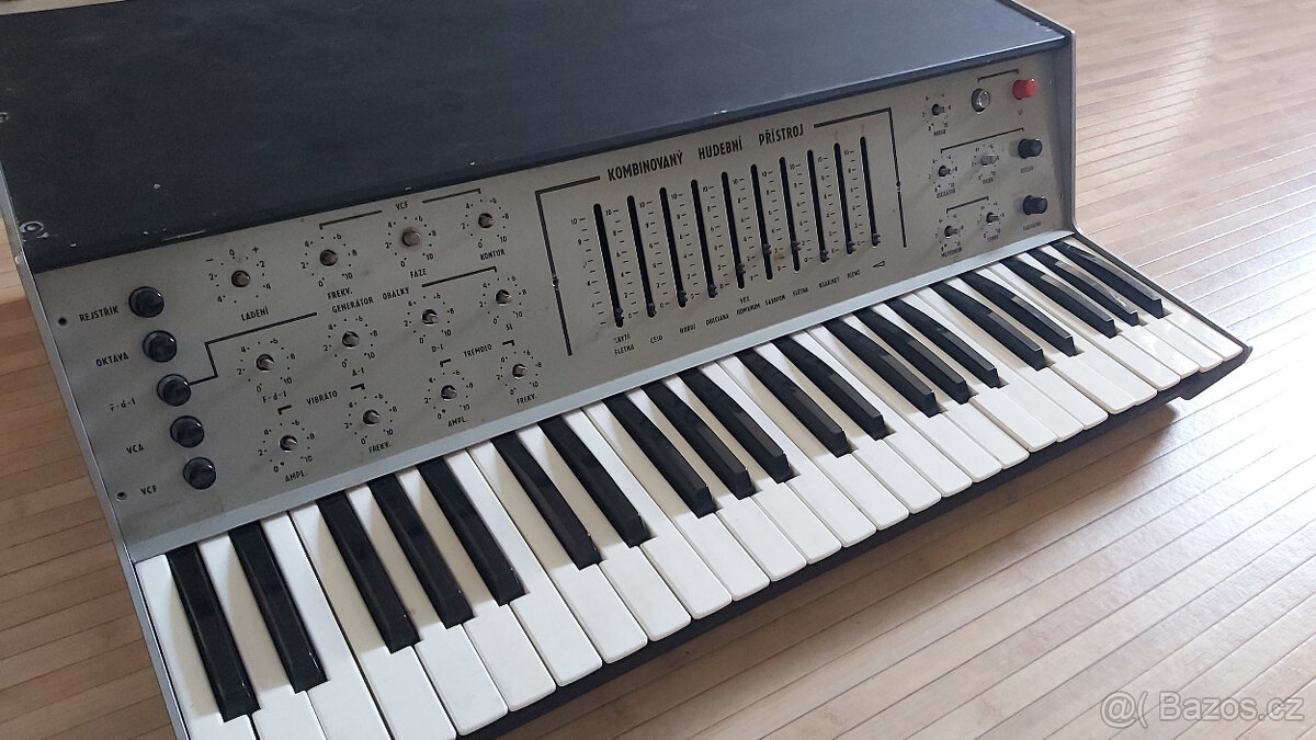 Elektronické klávesy retro - 2