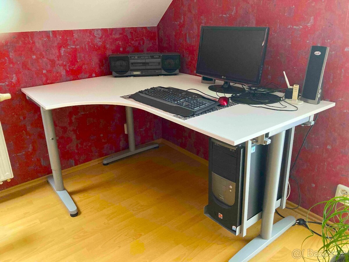 Psací stůl IKEA - 2