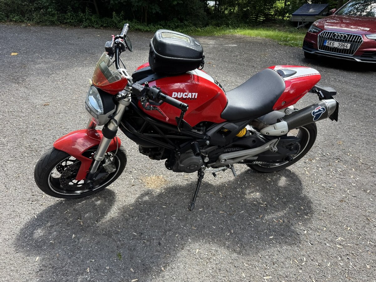 Ducati Monster 696 rok 2009 - 2