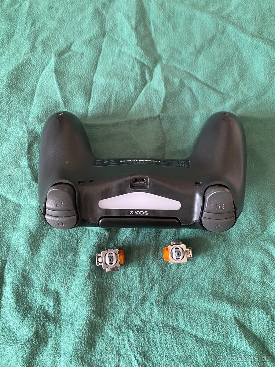 Ovladač Gamepad Sony PS4 originál Hall páčky - 2