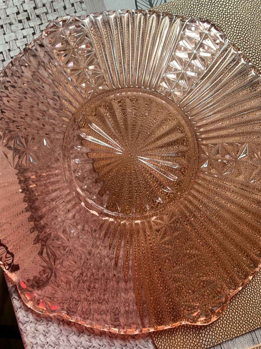 Prodàm podnos - 2