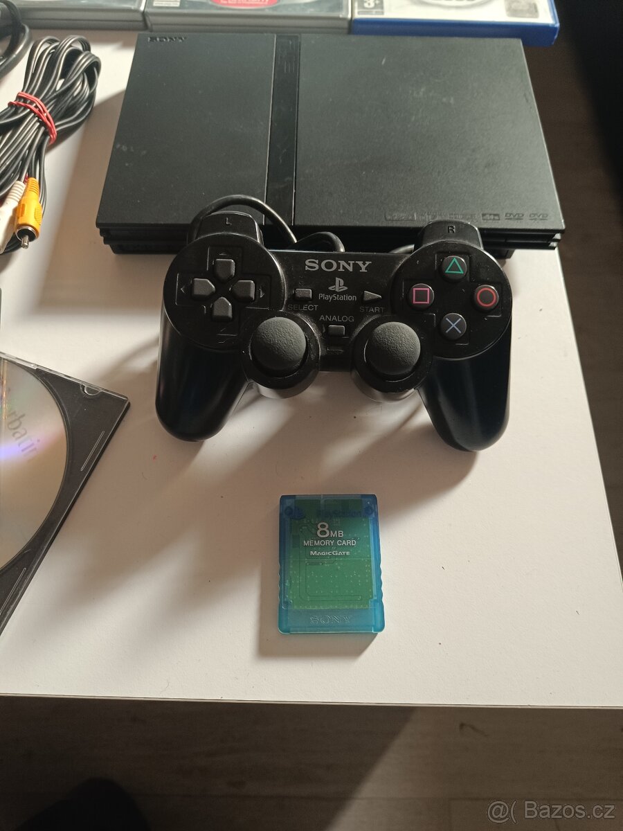 Playstation 2 + příslušenství - 2