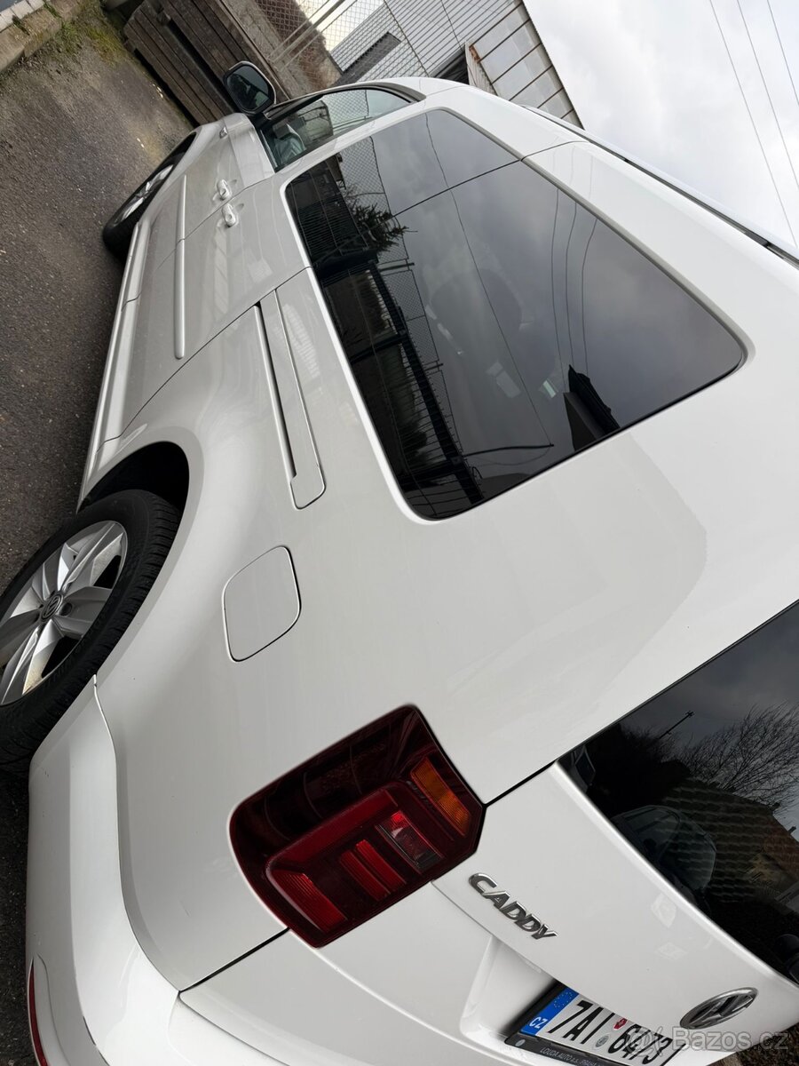VW Caddy Maxi - 2