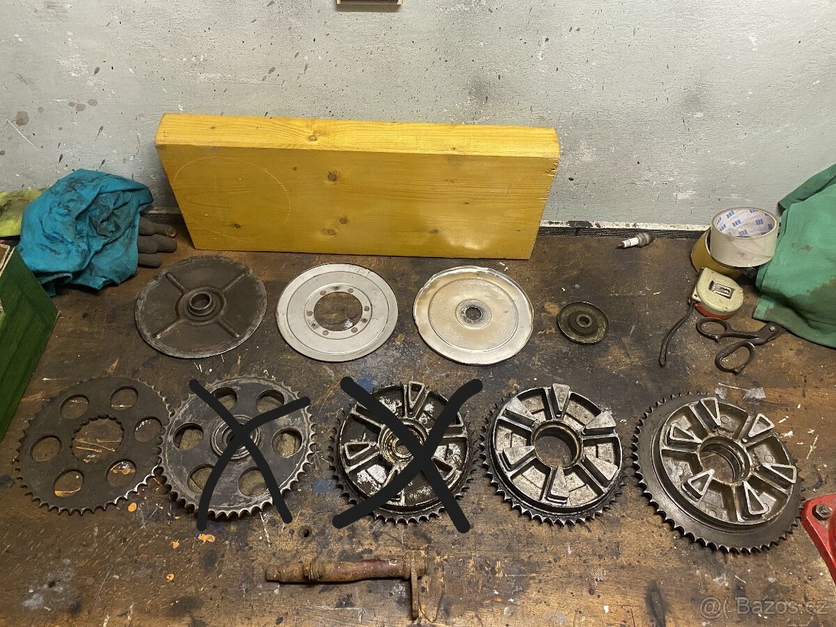 Jawa ČZ rozety, pokličky, kryty kol - 2