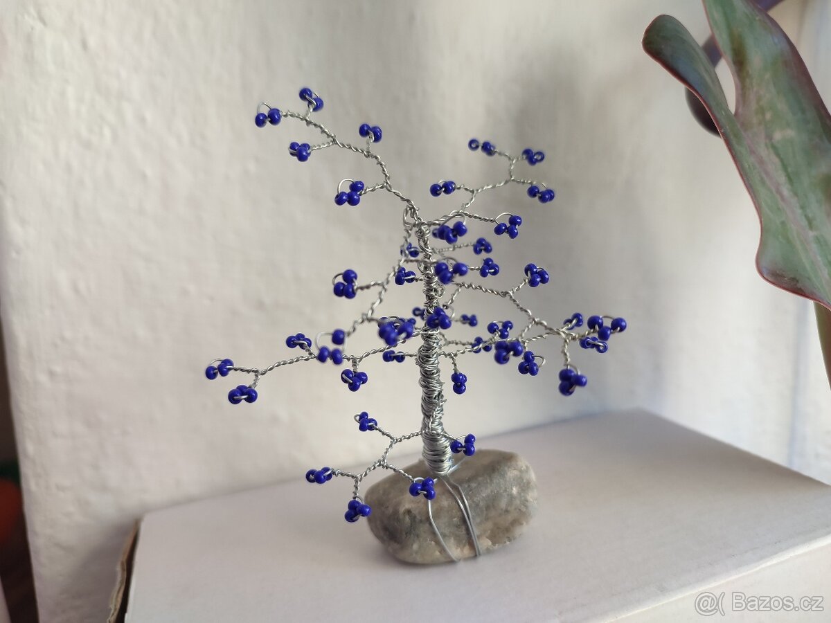 strom z drátků - 2