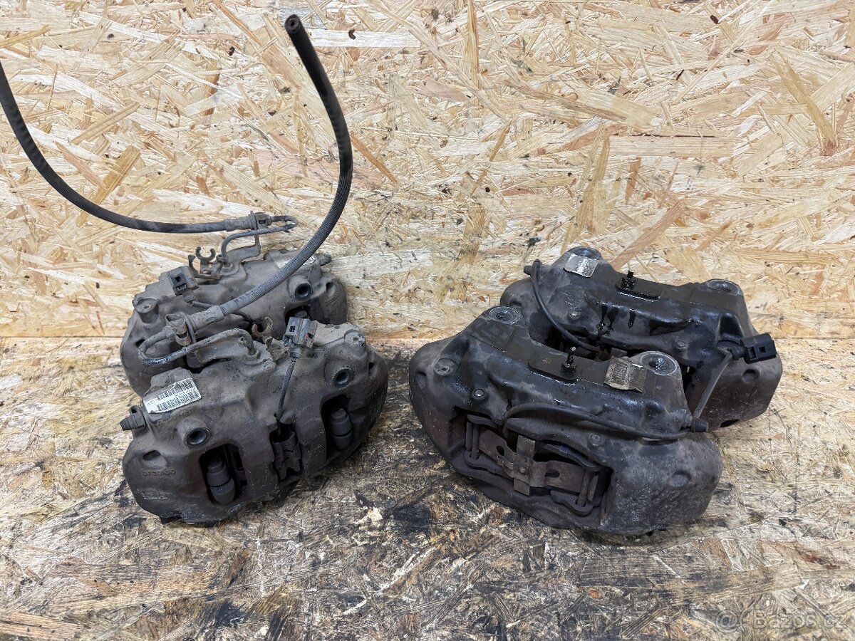 BRZDOVÉ TŘMENY BREMBO VW TOUAREG 7P 3.0 TDI - 2