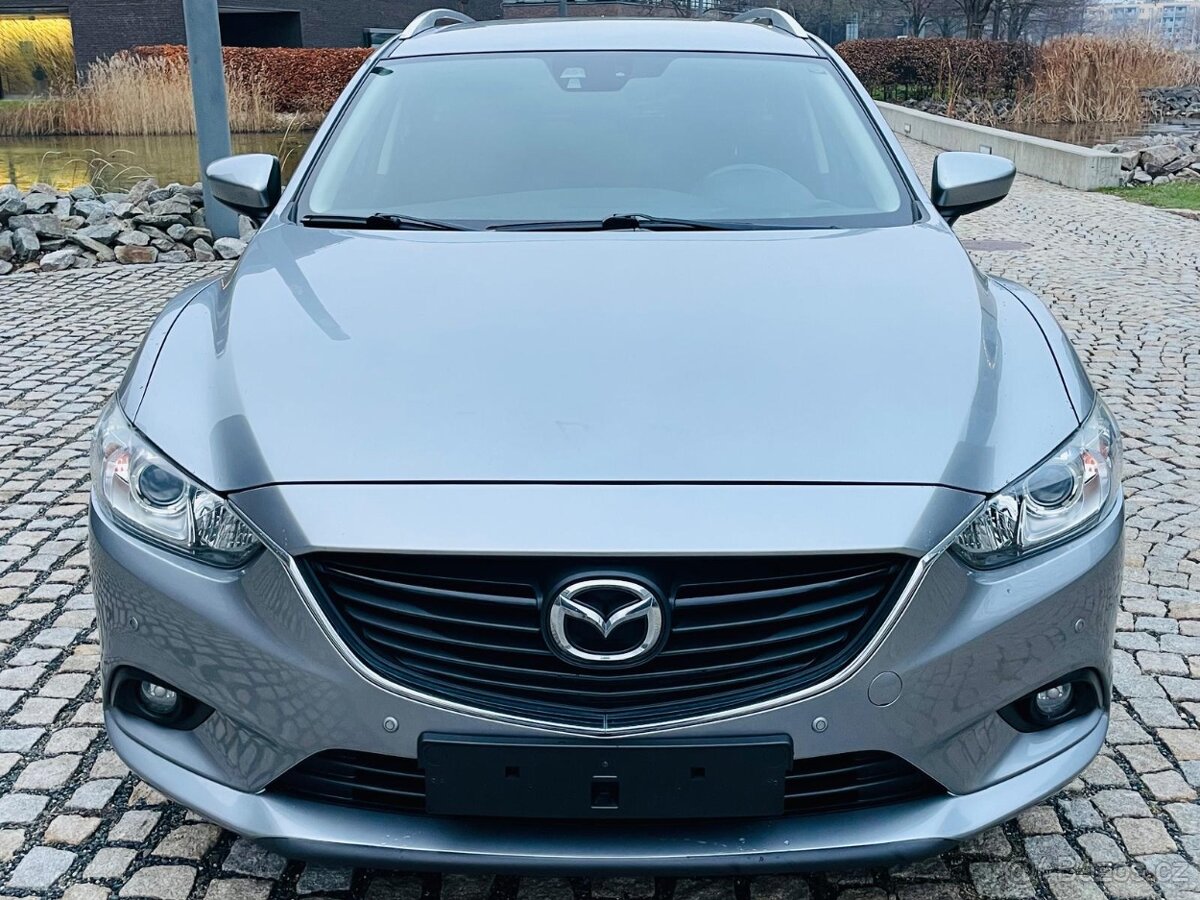 Opel Insignia 2.0CDTi 125KW 4x4 MANUÁL KAMERA VÝHŘEV TAŽNÉ - 2