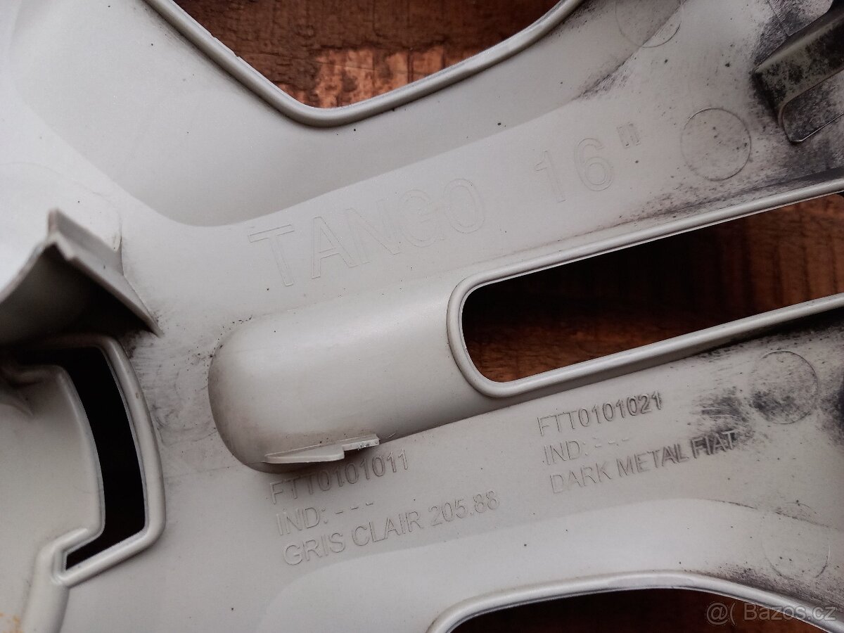 Poklice Fiat, 40315 3987 R - 2