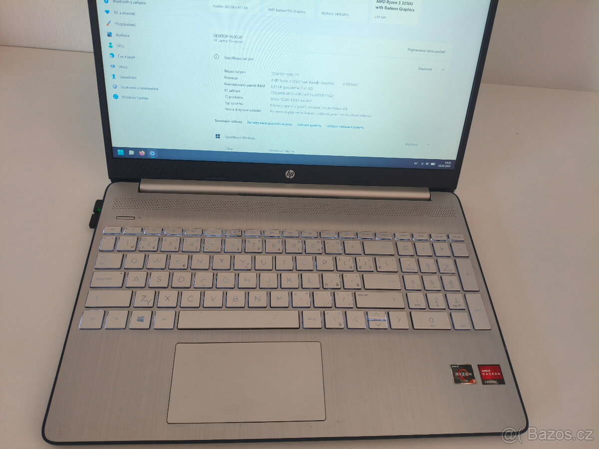 HP 15s-eq1624 - Ryzen 3 3250U - 2