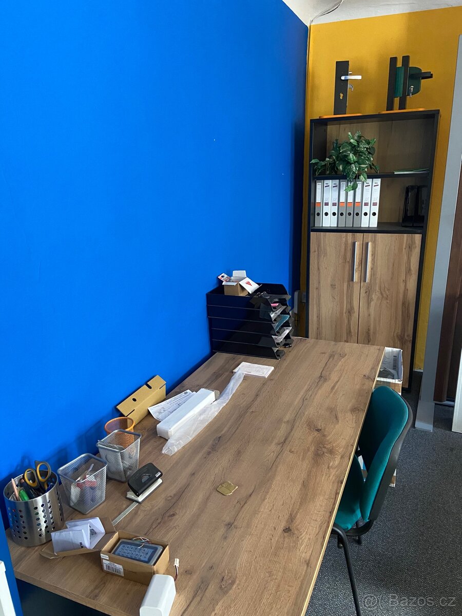 Kancelářský nábytek - 2