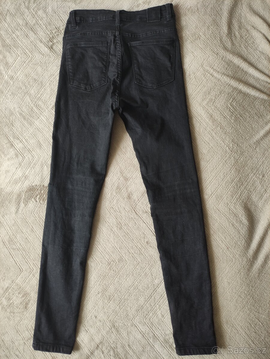 Dámské, dívčí černé rifle vel. 36, zn. HOUSE BASIC - 2