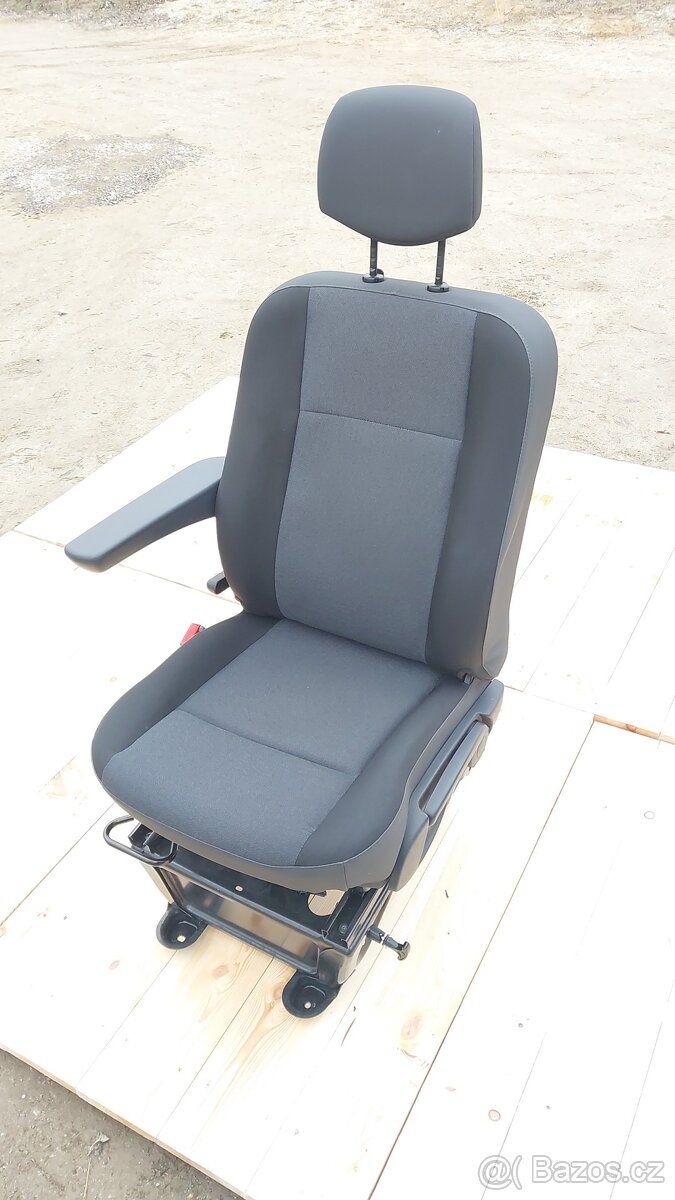 Renault Master – Sedadlo řidiče - 2