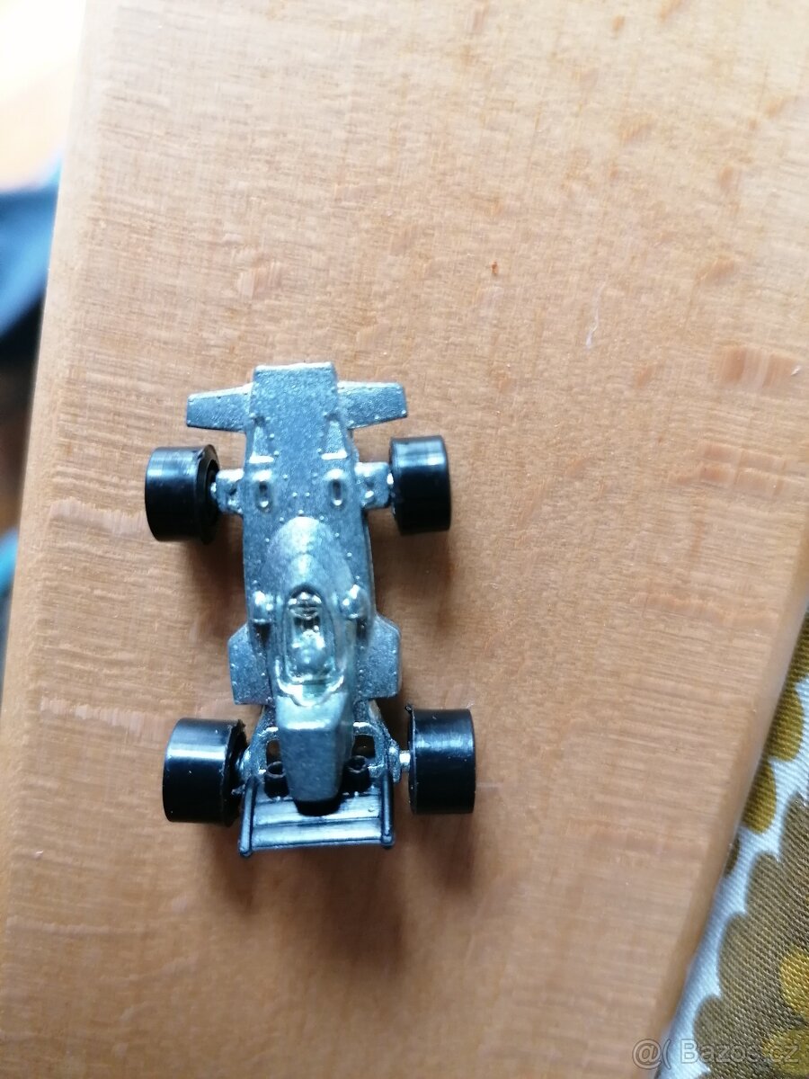 Kovové modely ze starých Kinder vajíček - 2