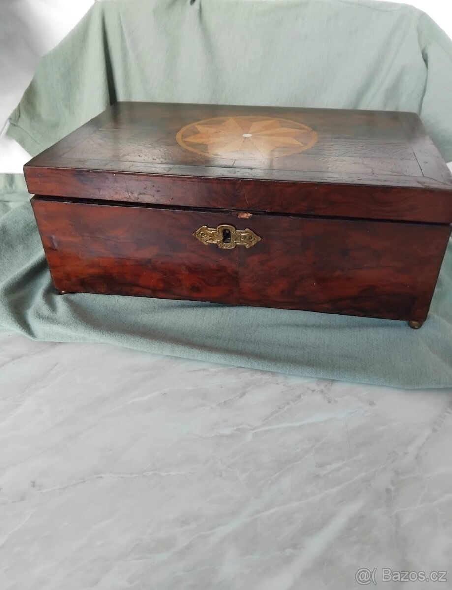 Starožitná šperkovnice - 2