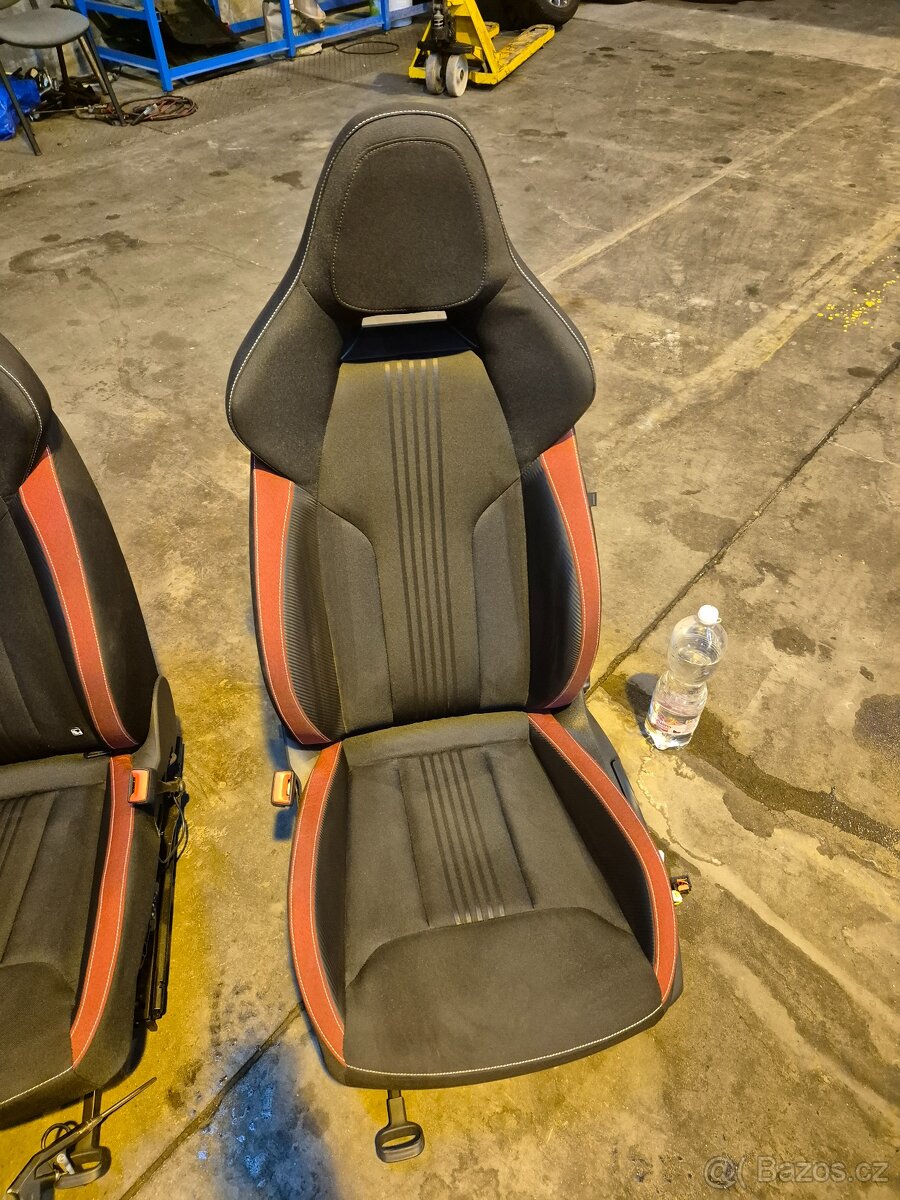 Sedačky Škoda Scala monte carlo - 2