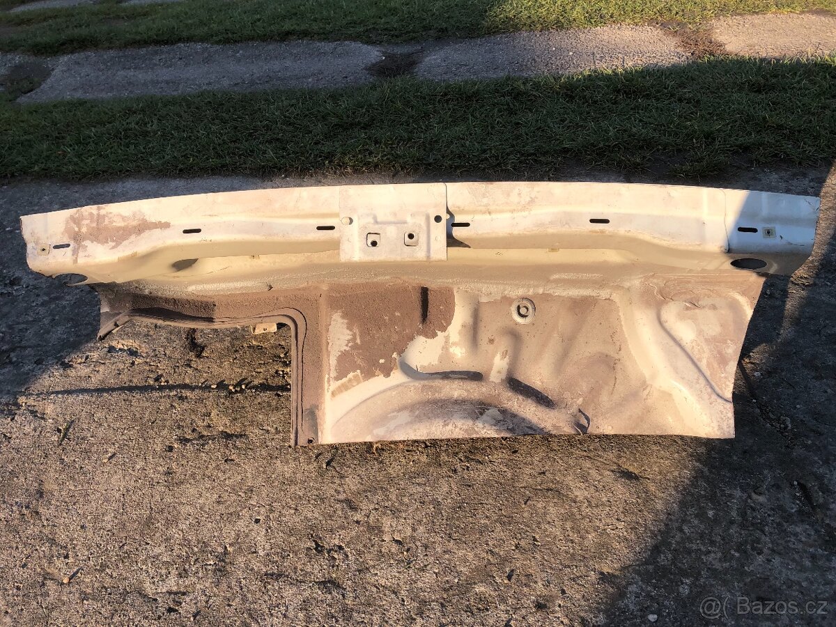 Zadní stěna Škoda Yeti - 2