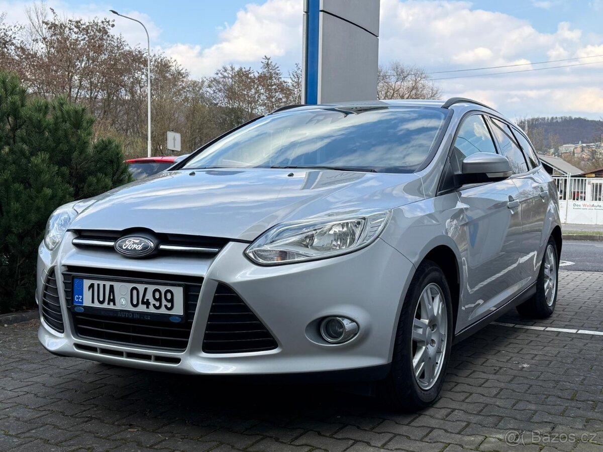 Ford Focus Combi benzín r.v. 2011 - 2