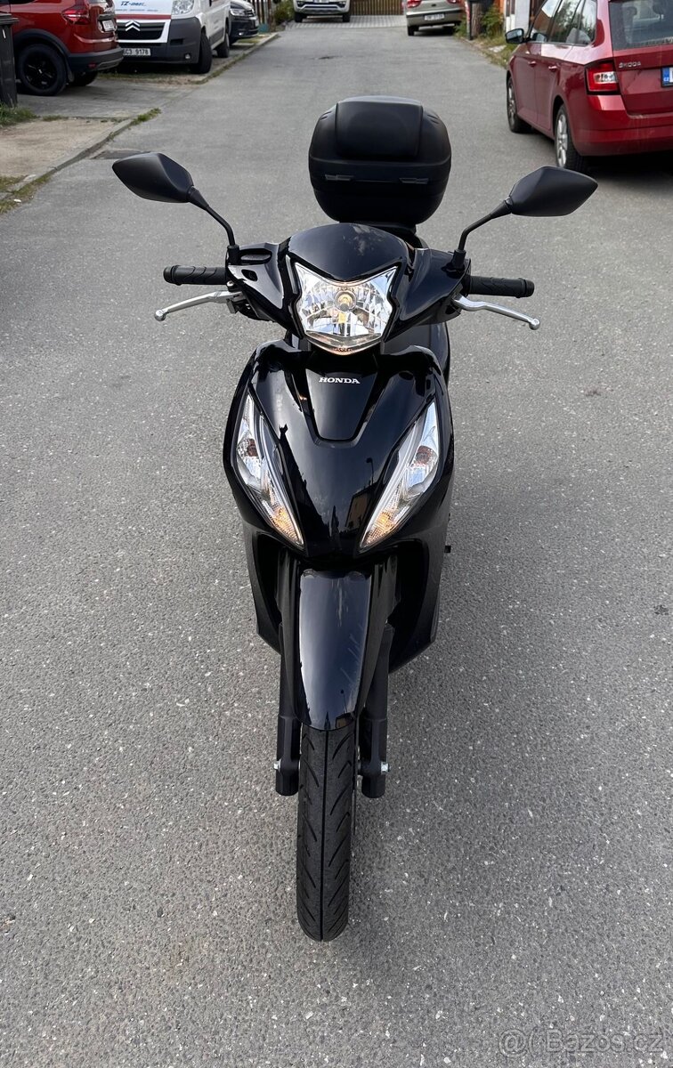 Honda Vision 110 - 2