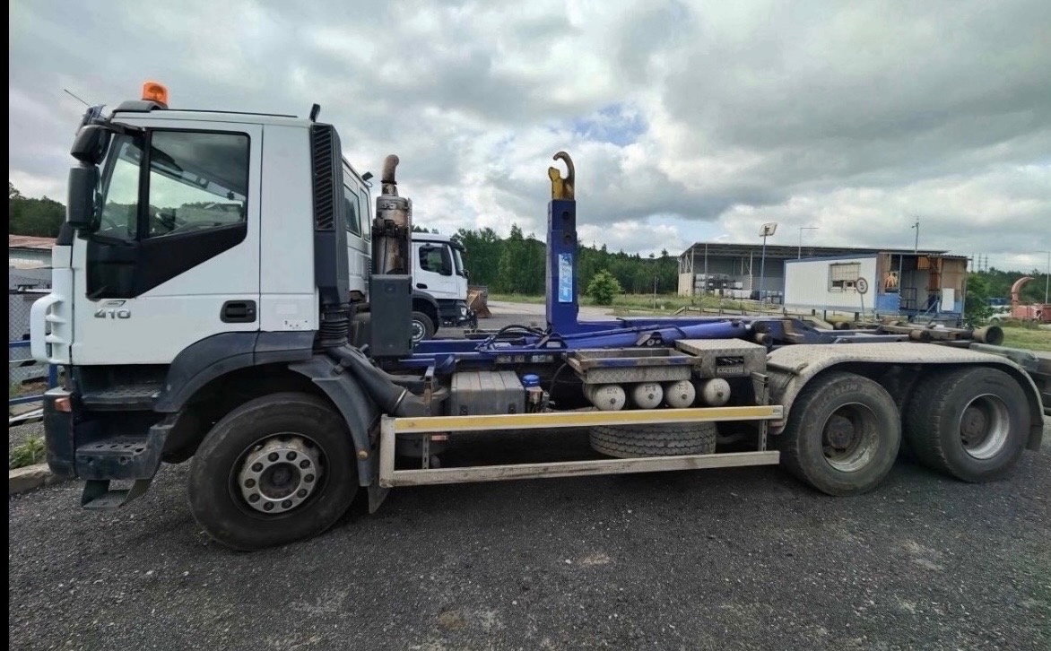 Iveco Trakker - 2