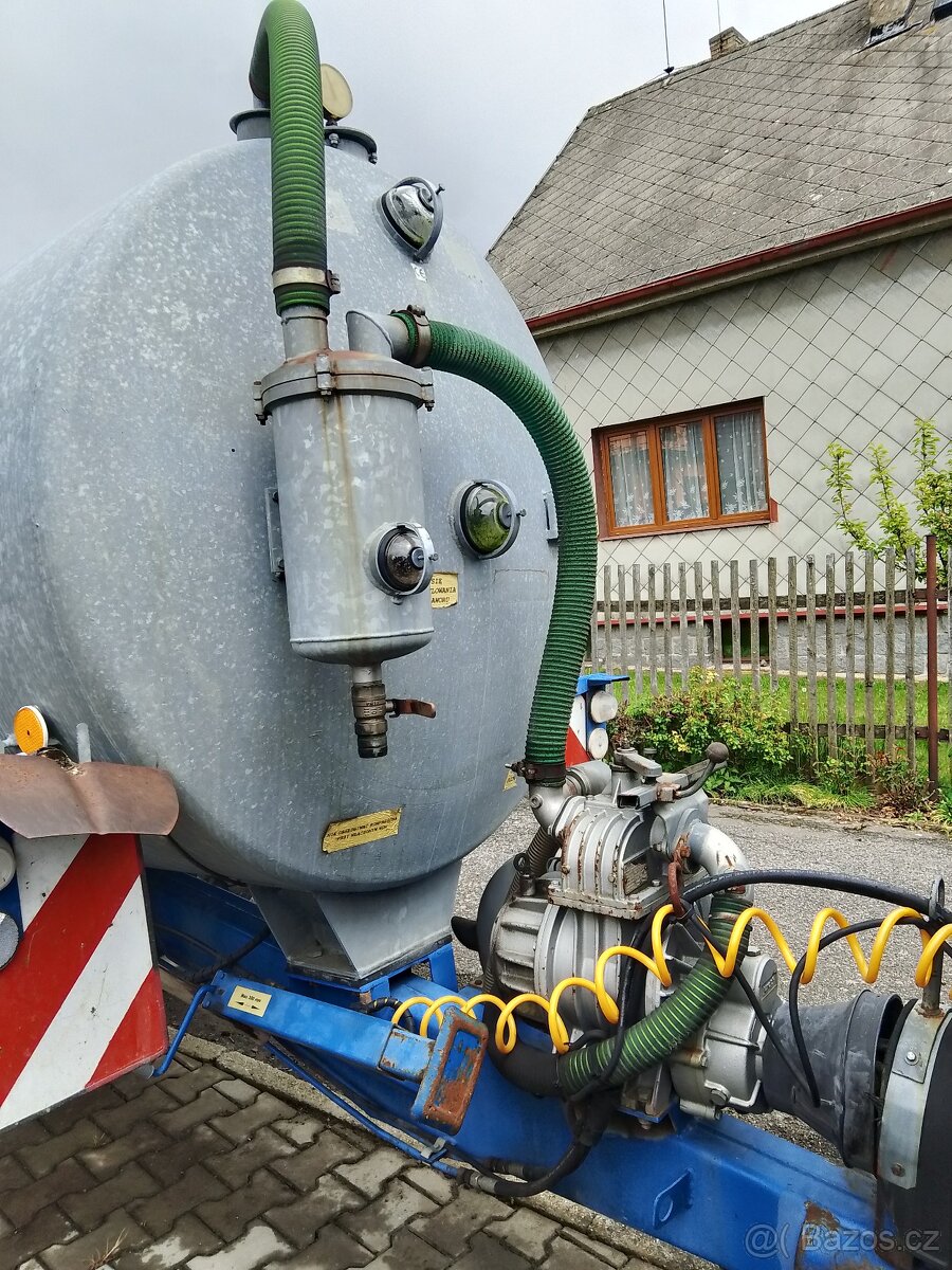 Fekál za traktor 6m3 - 2
