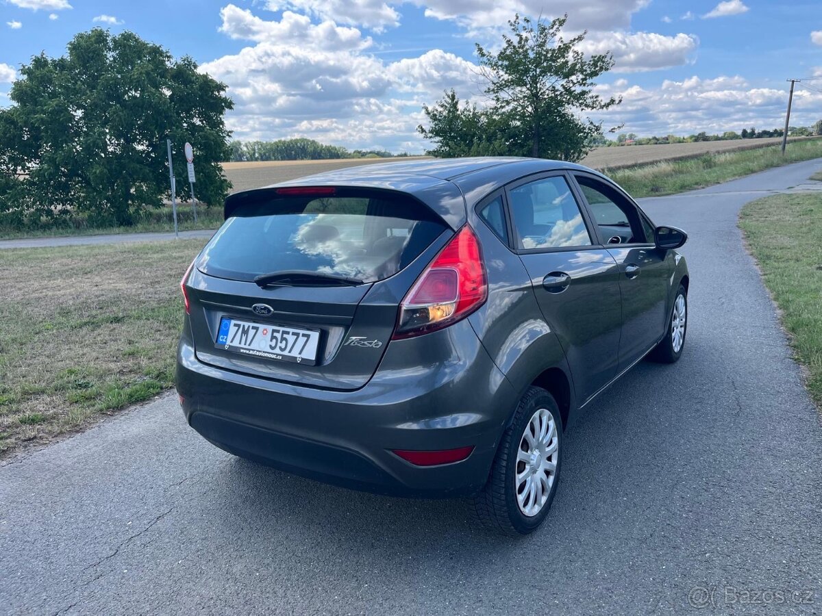 Ford Fiesta - 2