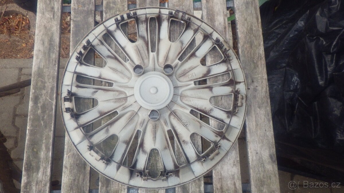 1ks originál poklice VW 15" - 2