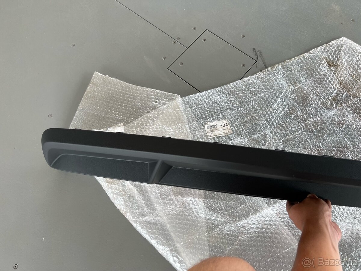 Spojler zadního nárazníku Škoda Octavia III - 2