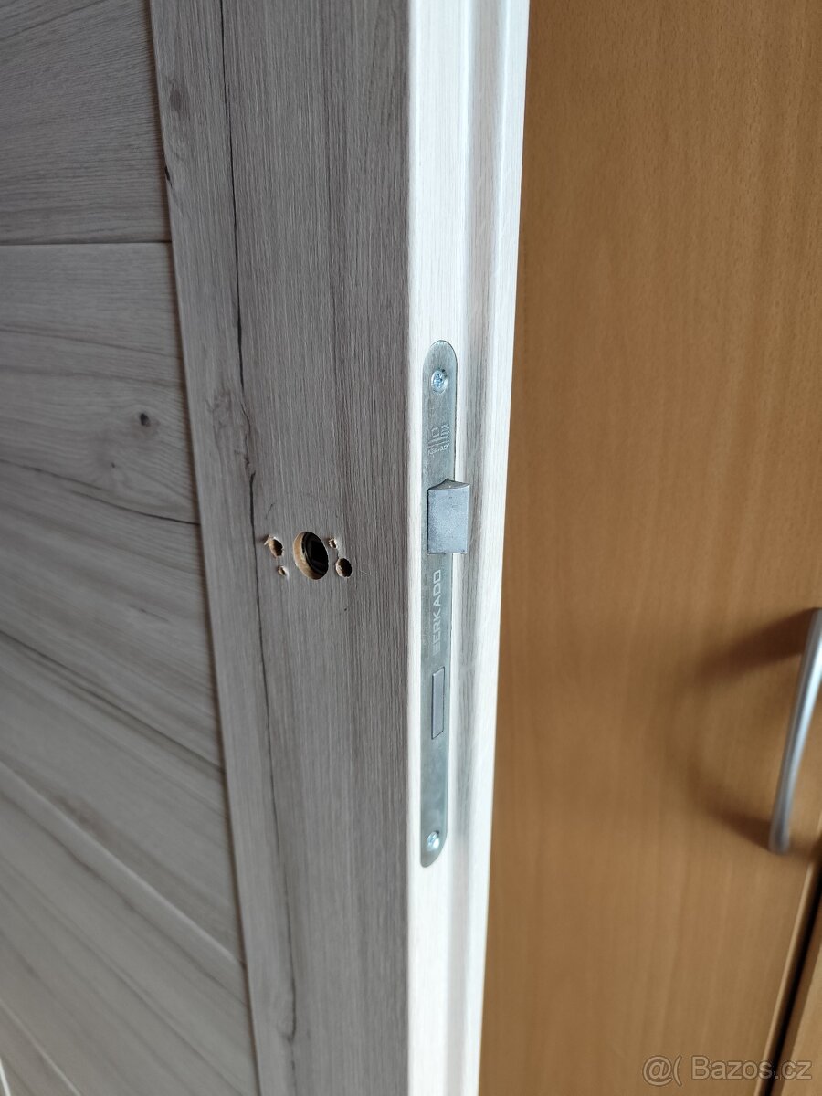 Interiérové dveře 80 pravé - 2