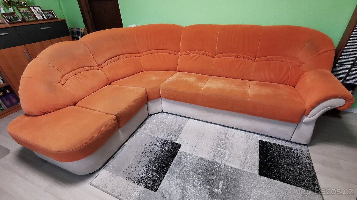 Daruji rohovou sedací soupravu - 2