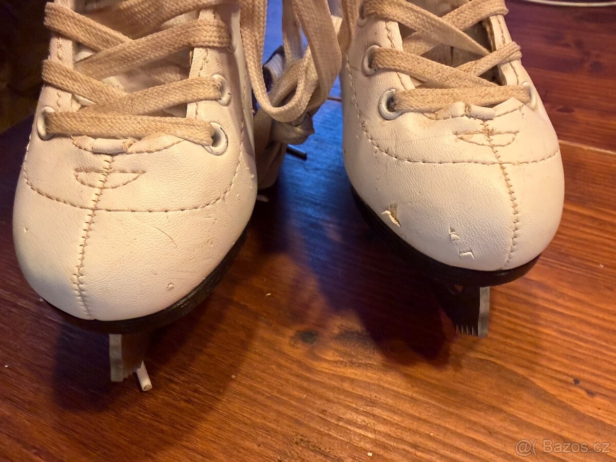 Dětské brusle 28 - 2